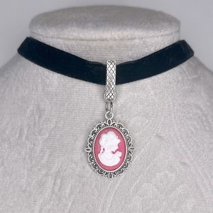 Handmade Vintage Style Cameo Pendant Choker Necklace